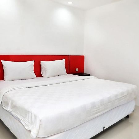 Heavenly Land Family Hotel Palembang Kültér fotó