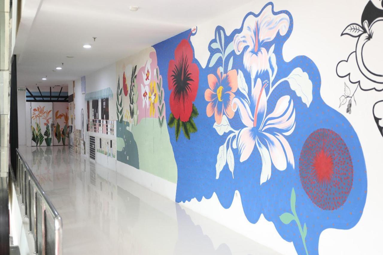 Heavenly Land Family Hotel Palembang Kültér fotó