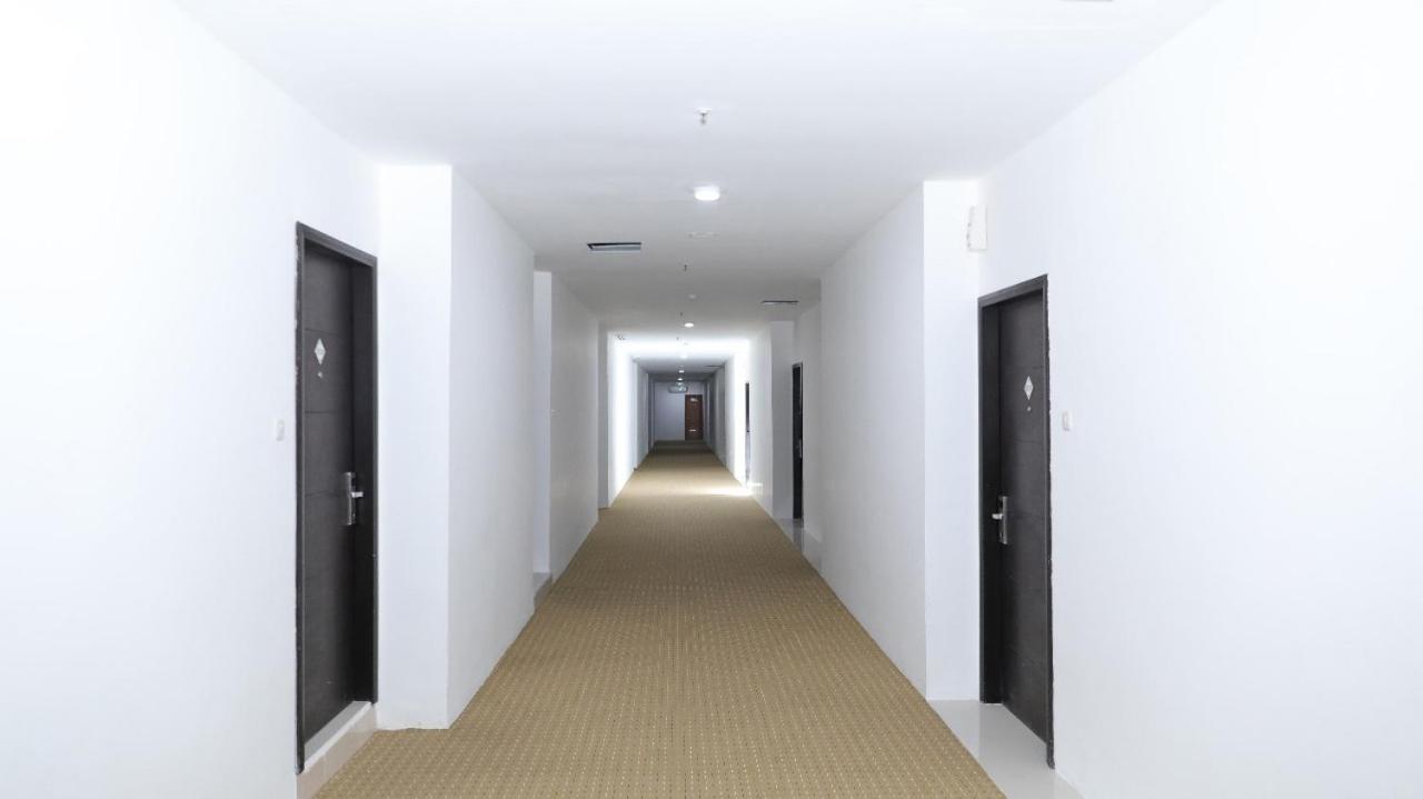 Heavenly Land Family Hotel Palembang Kültér fotó