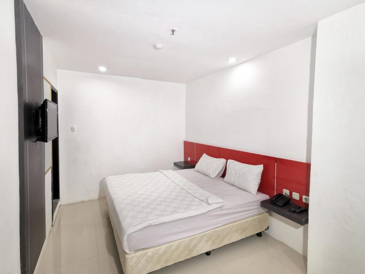 Heavenly Land Family Hotel Palembang Kültér fotó